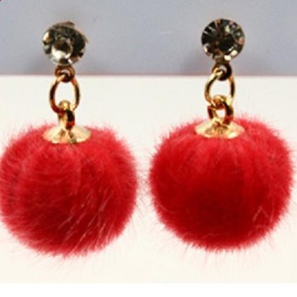 Anting Wanita Tusuk Bola Pompom Elegant