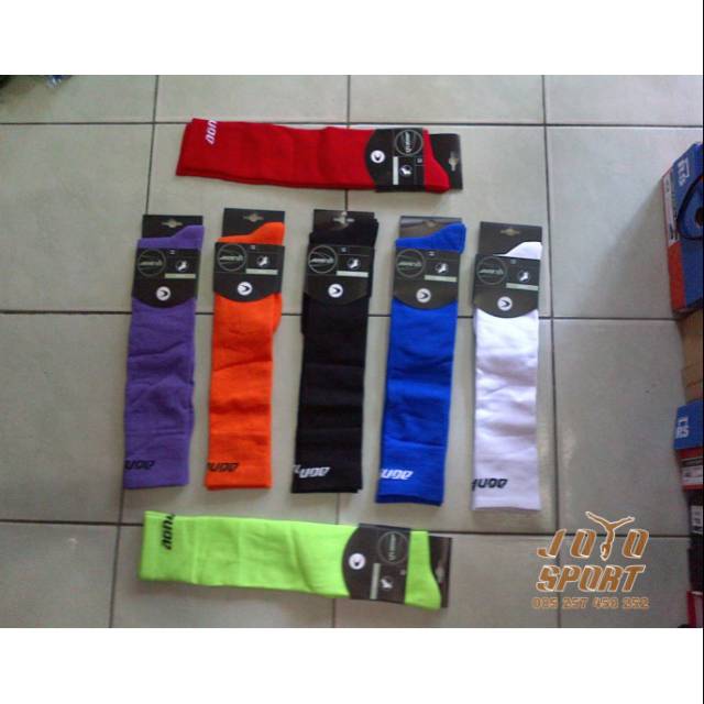 KAOS KAKI OLAHRAGA SEPAK BOLA FUTSAL PANJANG AGNESIS