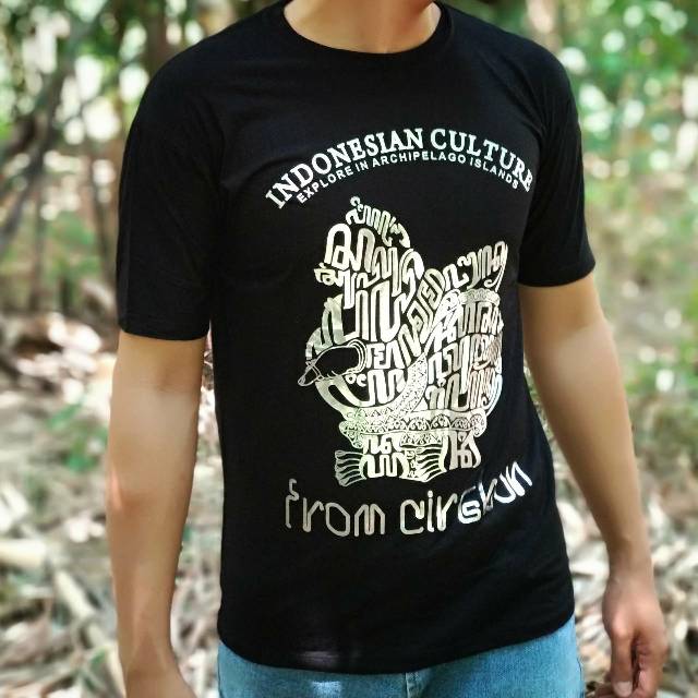 Kaos Pria Cowok Distro Bahan Spandek Etnik Cirebon Culture Kaligrafi Wayang Semar