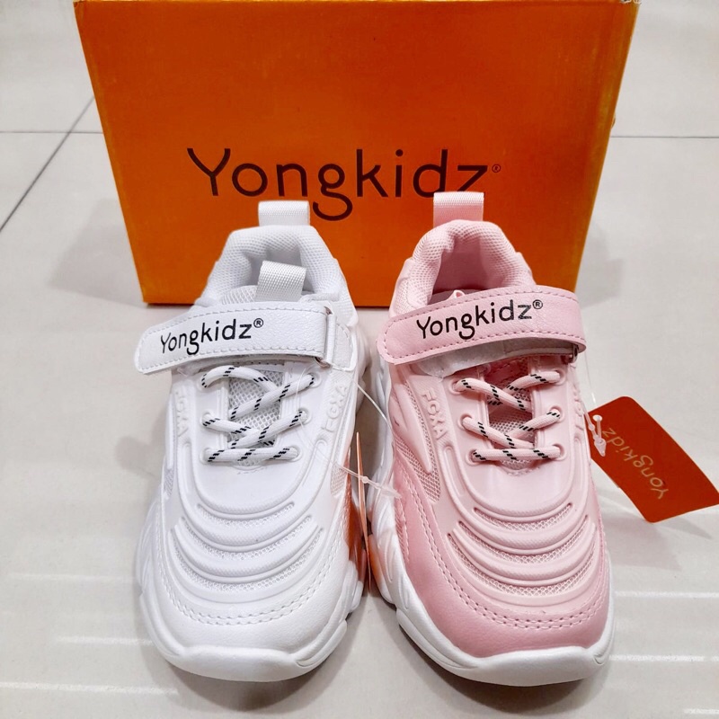 Sepatu anak cowok cewek terbaru dari yongkidz