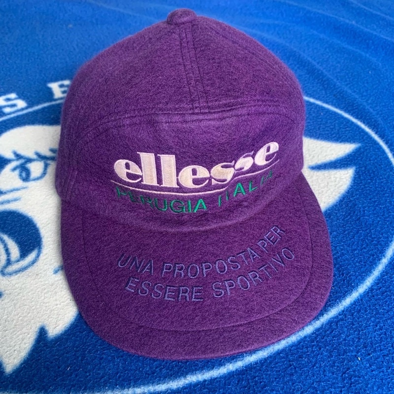 Topi ELLESSE vintage bahan woll