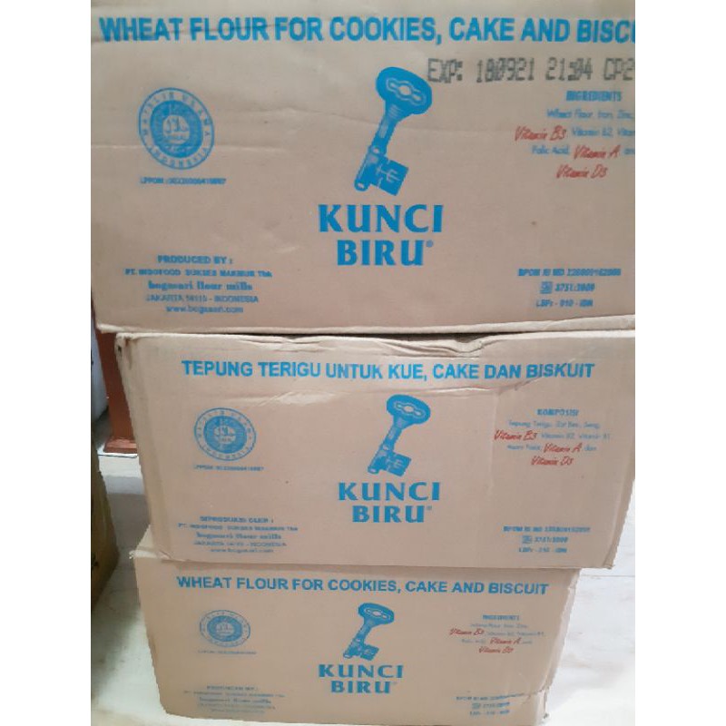 

terigu kunci biru 1karton (1kgx12)