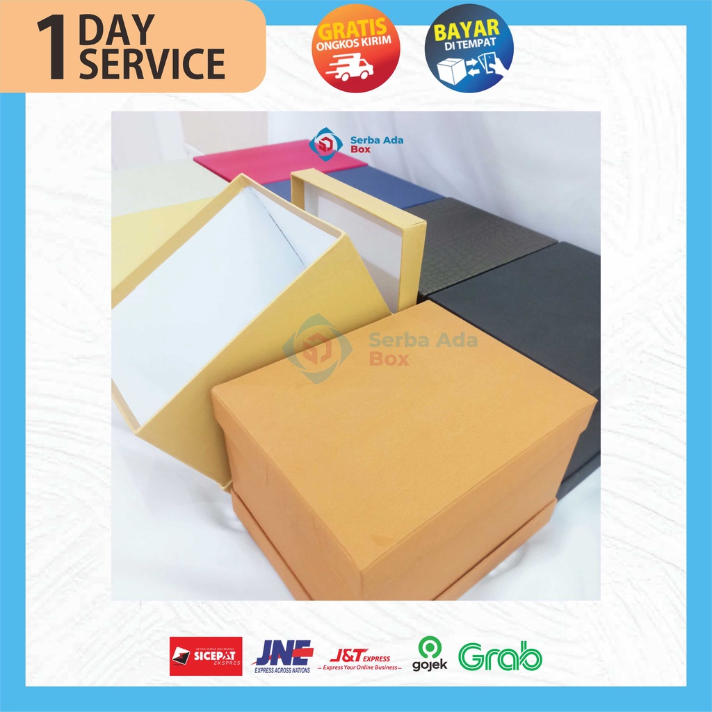 

KOTAK HAMPERS SEPATU / KOTAK HARDBOX 35 x 22 x 15 CM