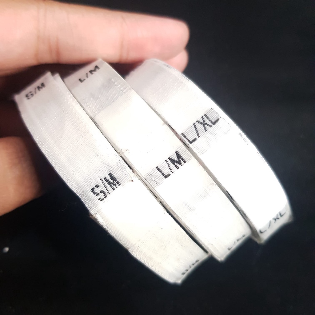 

Label Size Huruf/Label Baju/Label size/Label S/M-L/M-L/XL/Label Size Putih