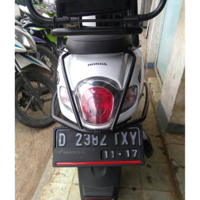 Aksesoris scoopy lis body scoopy