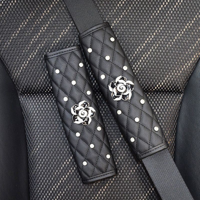 sarung seatbelt mobil bunga hitam sarung seatbelt mobil 2 pcs sarung seatbelt kuda bunga lily bibir pita