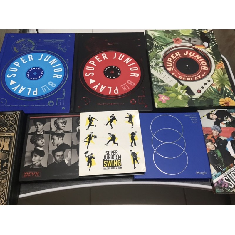 album super junior super show ; super junior D&E ( donghae eunhyuk ) ; super junior M