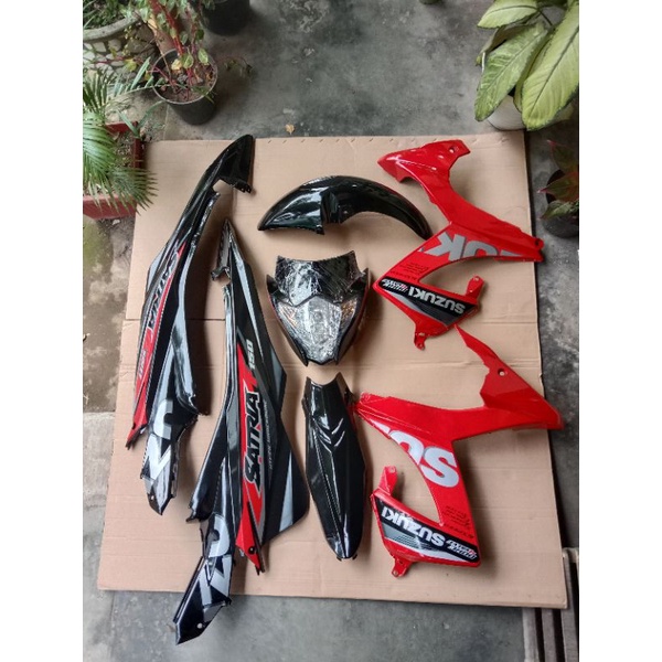 Paket fullset full set bodi body halus full hitam merah GP SUZUKI SATRIA F FU FL FACELIFT plus stick