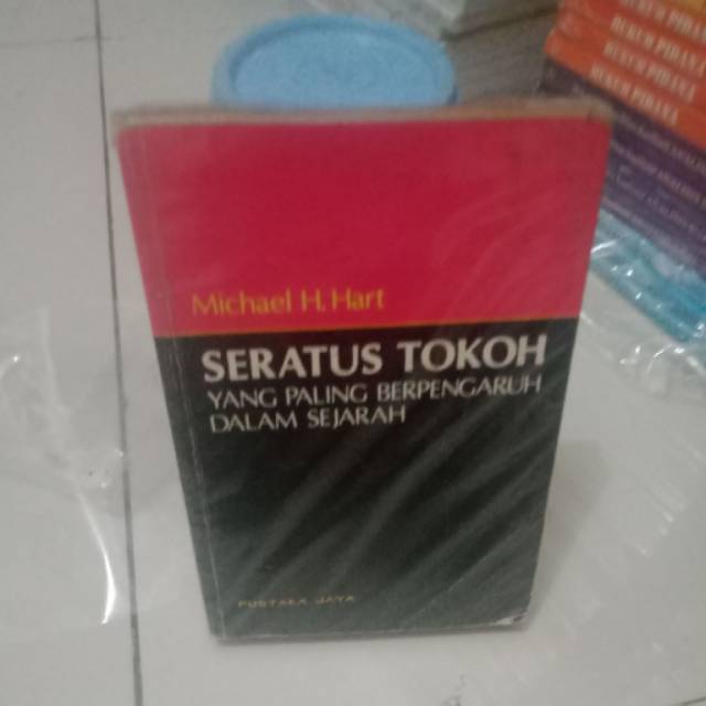 Seratus tokoh by michael h.hart