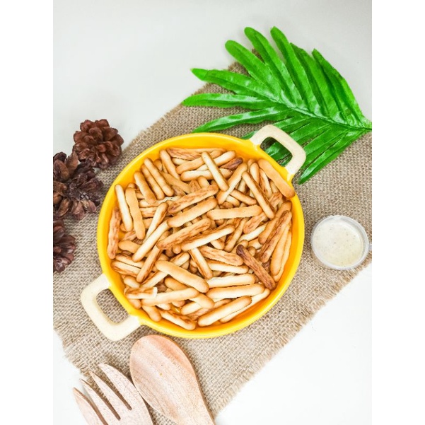 BISKUIT STIK NYAM NYAM DAN SAUS VARIAN RASA NYAMNYAM COKLAT STRAWBERRY CEMILAN SEHAT SNACK VIRAL HALAL