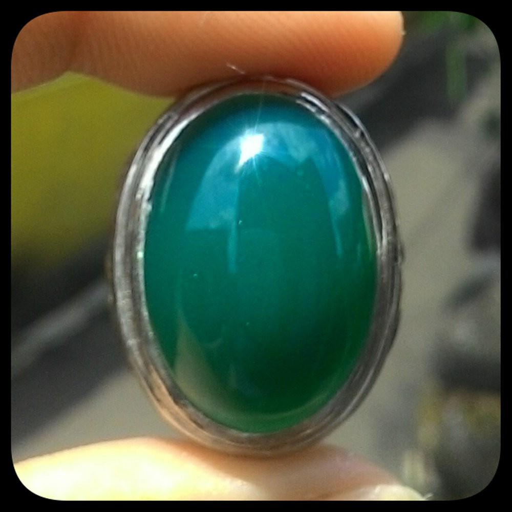 CINCIN NATURAL GREEN CHALCEDONY IJO BOTOL RASA BACAN ( GC 05 )