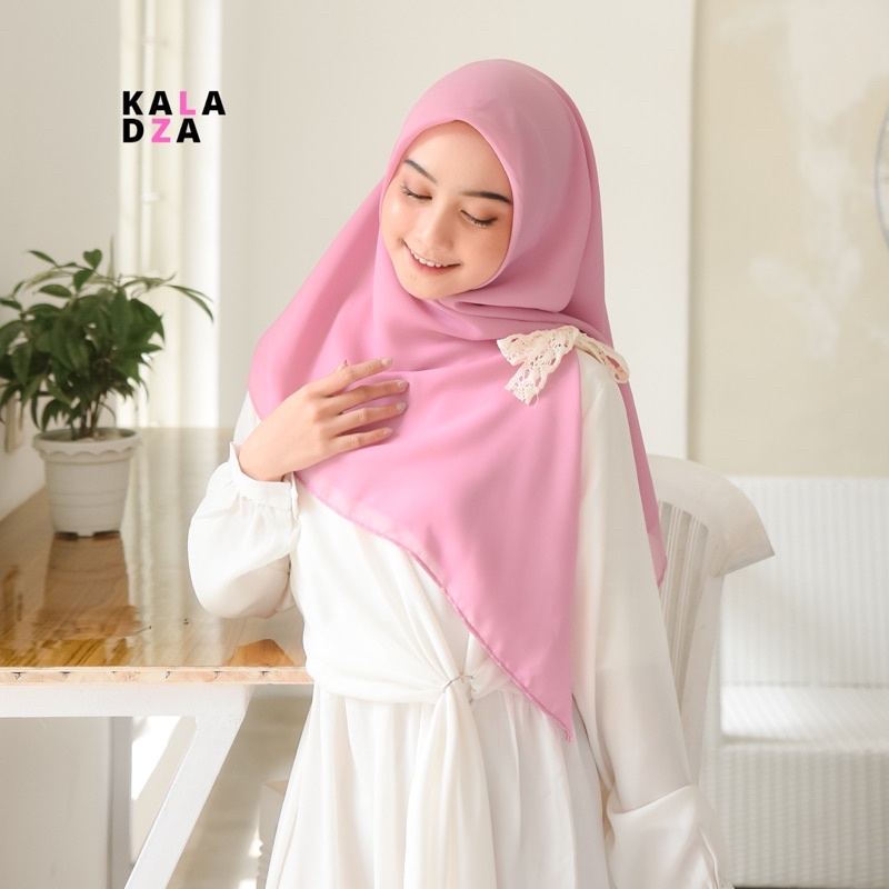 Kaladza Hijab - Hijab Segi Empat Zinia Instan Premium Pollycotton