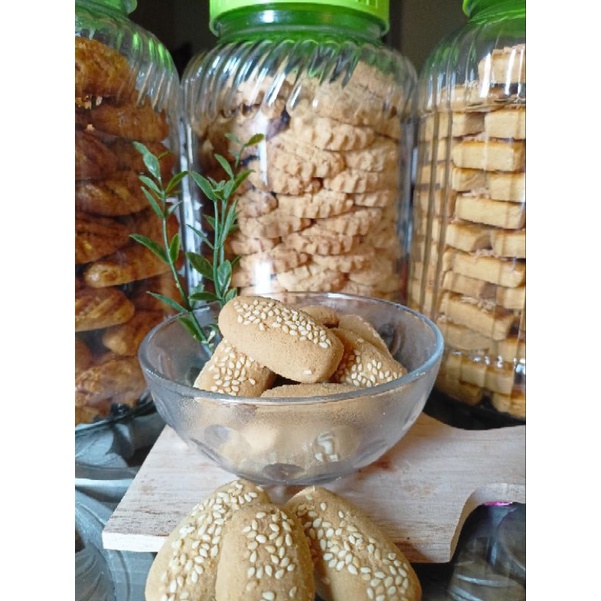 

kue coklat, kue semprot, kue makmol