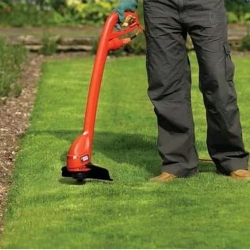 Mesin potong rumput listrik string Trimmer GL 260 BLACK &amp; DECKER 250watt