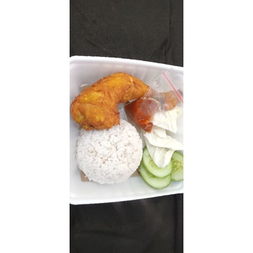 

Ayam goreng pakai nasi