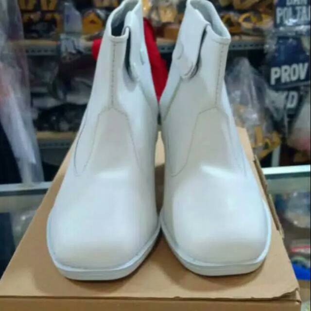 SEPATU PDH PUTIH WANITA