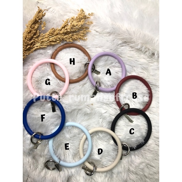 

TALI LANYARD BRECELET CIRCLE FOR ALL TYPE HANDPH0NE