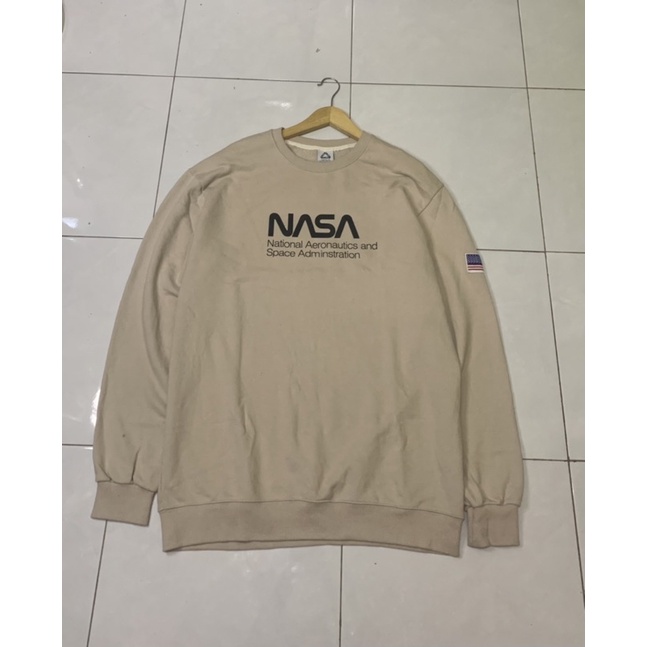 crewneck fluke nasa