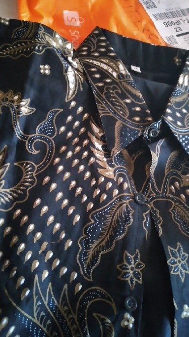 Ireng Hitam Kemeja Batik Pria Lengan Panjang Lapis Furing Reguler Fit Katun Primisima Batik Solo