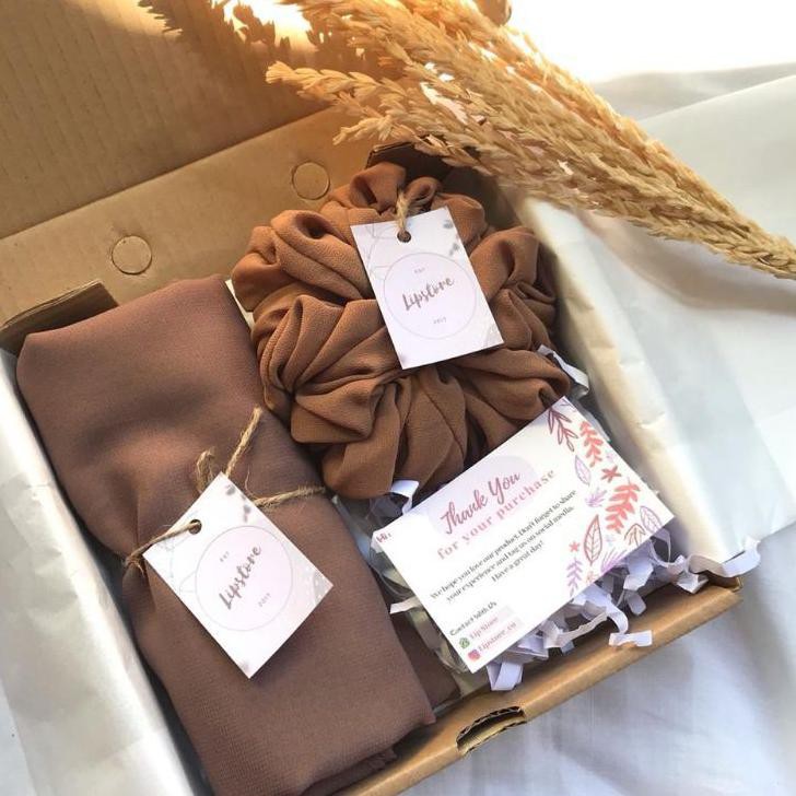 

Terlaris Gift Box Paket Gift Box Hijab Birthday Gift Graduation Gift Hampers Hijab Kekinian QTL