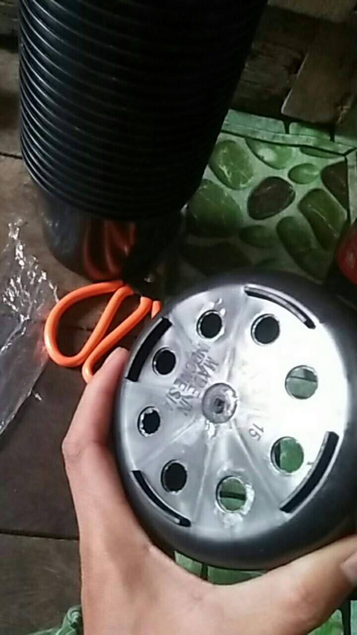 Pot Bunga Tanaman 15 Cm Hitam Merek Made Indonesia Free Bubble Ketentuan Berlaku