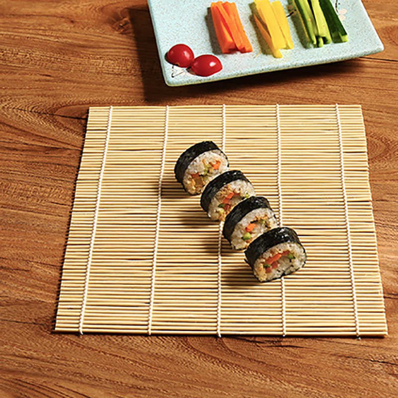 Tikar penggulung sushi makisu. sushi roller. bamboo sushi mat