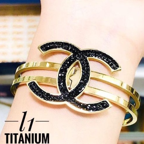 Titanium Perhiasan Gelang Wanita 303GL