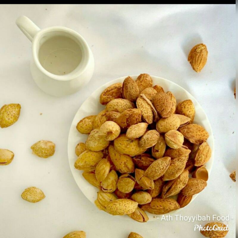 

Almond Panggang 100gr