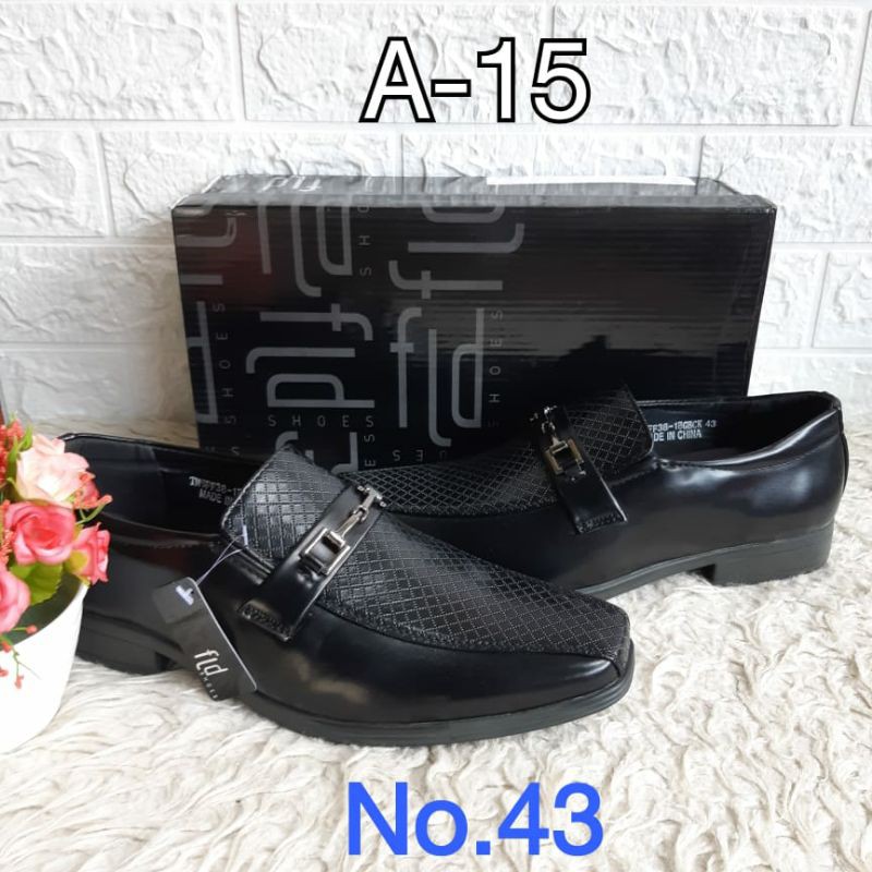FLD SEPATU PANTOFEL