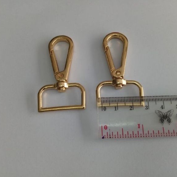 

Aksesoris Tas Kaitan Tebal ukuran 2,5cm (per 12pcs) warna Light gold, Hitam.