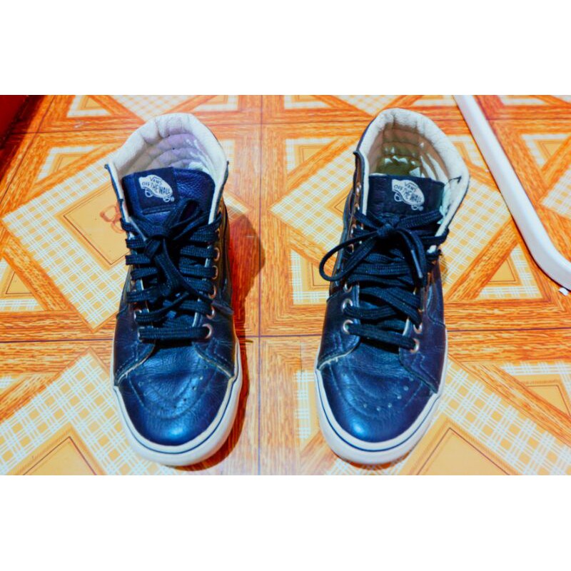 Vans Sk8 Hi Leather Size 39 (Man UK 5.5)