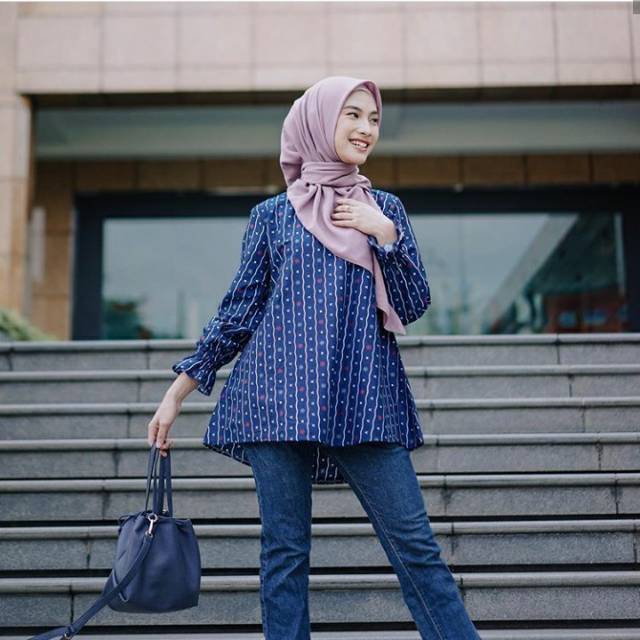 Atasan Wanita - Atasan Muslim - Print Blouse Vanilla Hijab