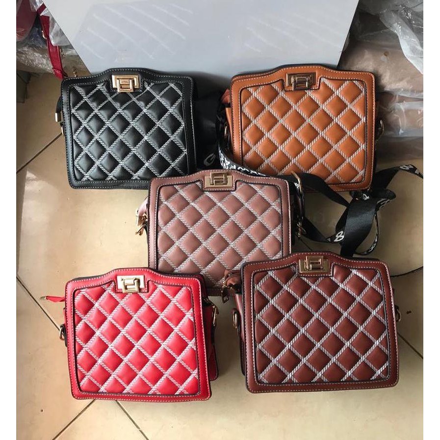 Tas fashion piramida