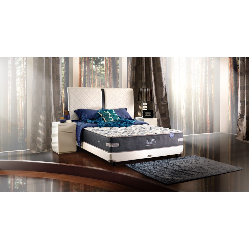 Элита сериал иван. Филип элита 4 сезон. Элит нова. Элит нова. Элита новые герои.