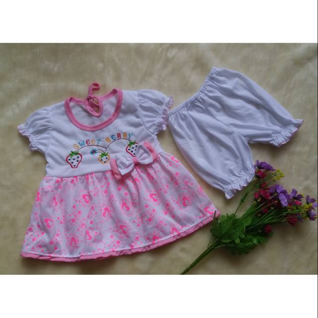 Setelan dress bayi