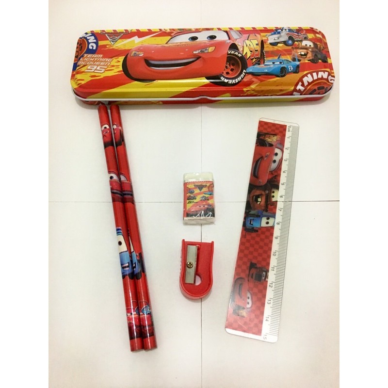 

Paket Alat Tulis Karakter + Tempat Pensil Kaleng + Pouch Plastik Karakter Kartun