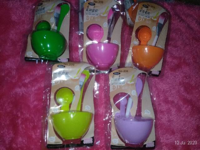 Mangkok masker set 4 in 1/kuas alat make up/mask bo/mask tool