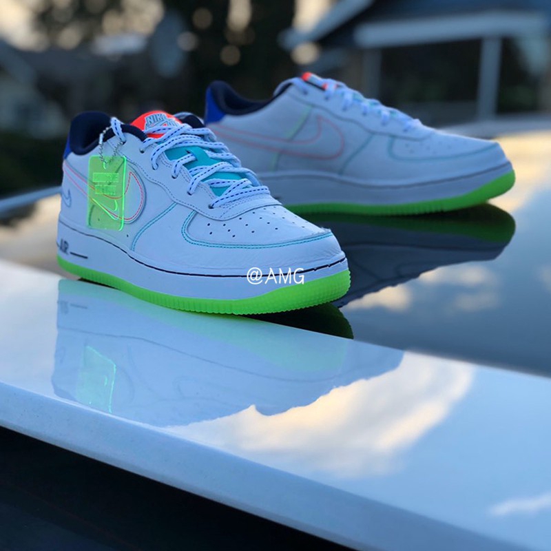 light green af1