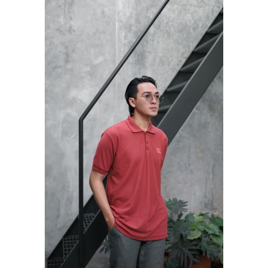 Mubeng Cozy Polo Shirt Brick Red / Kaos Polo