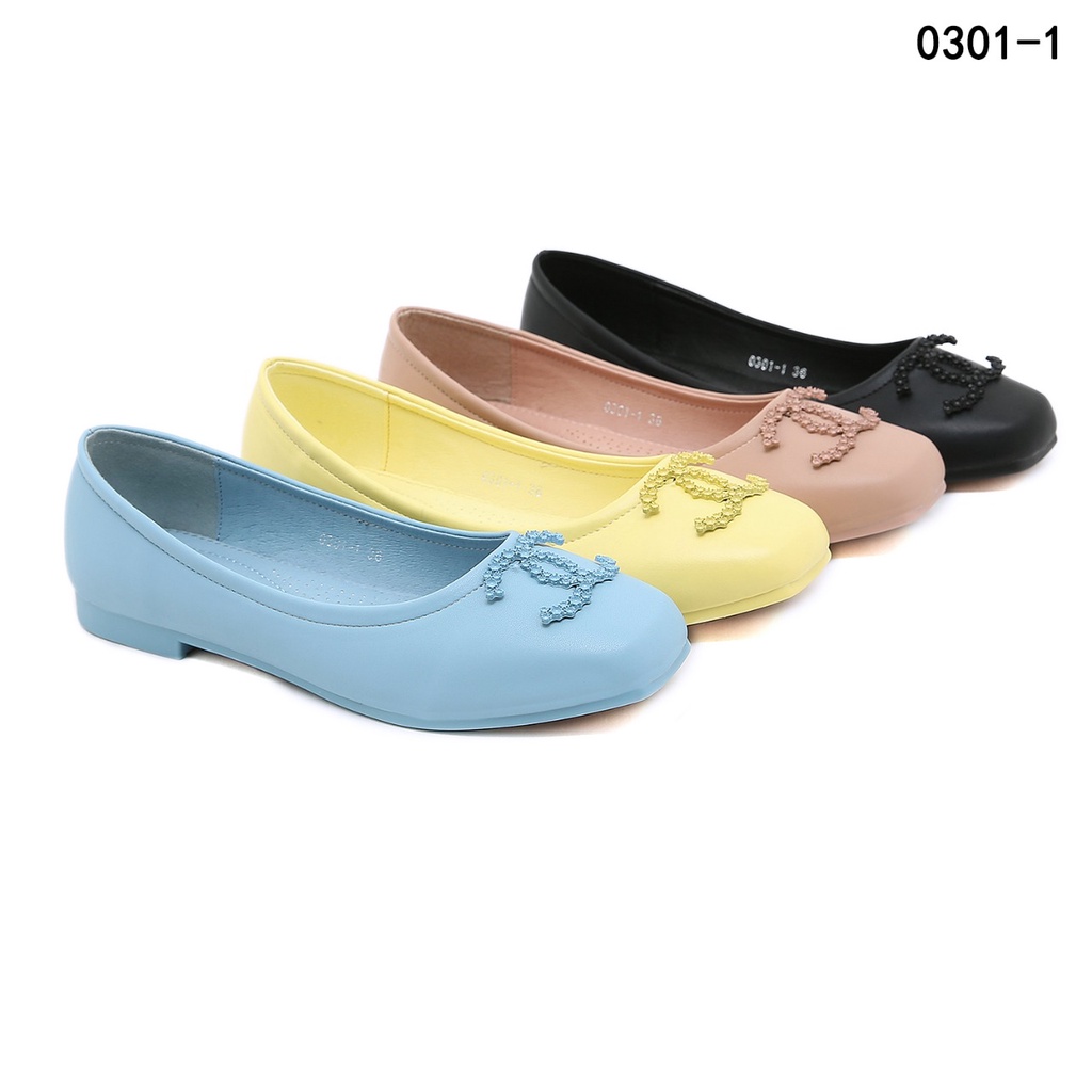 Ch Pastel Logo CC Ballet Pumps 0301-1