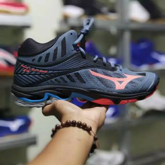 mizuno wlz 4 mid