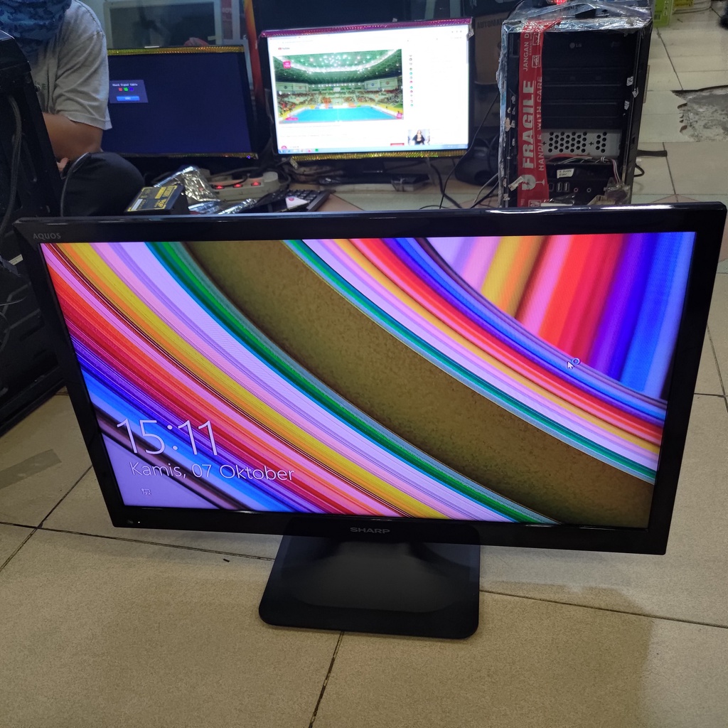LCD TV Sharp 24 Inchi LED Televisi