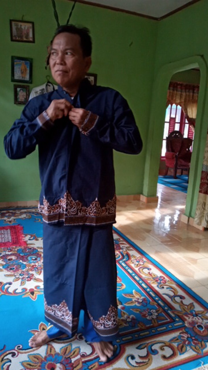 Batik Solo Pria Dewasa Sarung Setelan Baju Koko Tumpal Navi