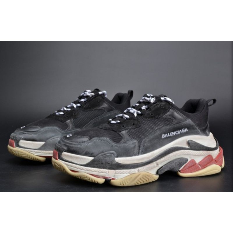 BALENCIAGA TRIPLE S BLACK WHITE RED