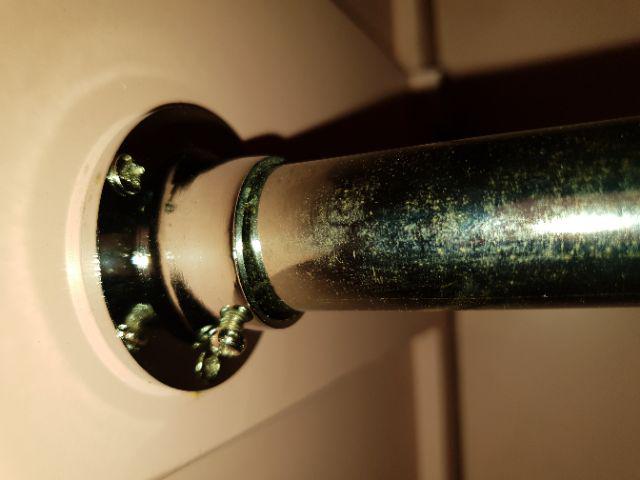 Bracket Besi 1 Huben / Kuping Besi Gantungan Lemari 1