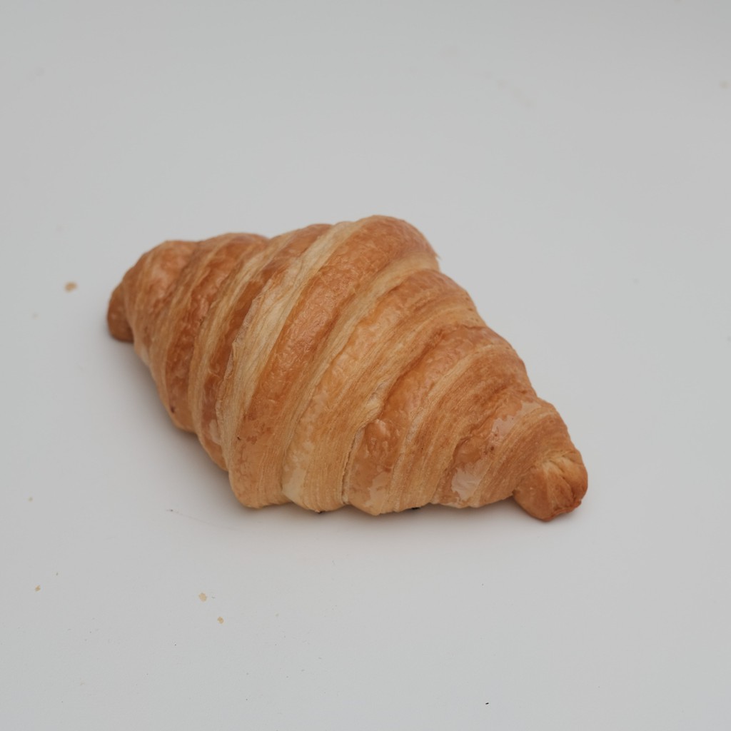 

PLAIN CROISSANT