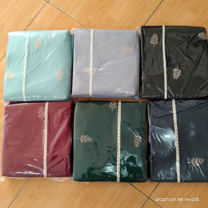 mukena bordir kinaya motif daun