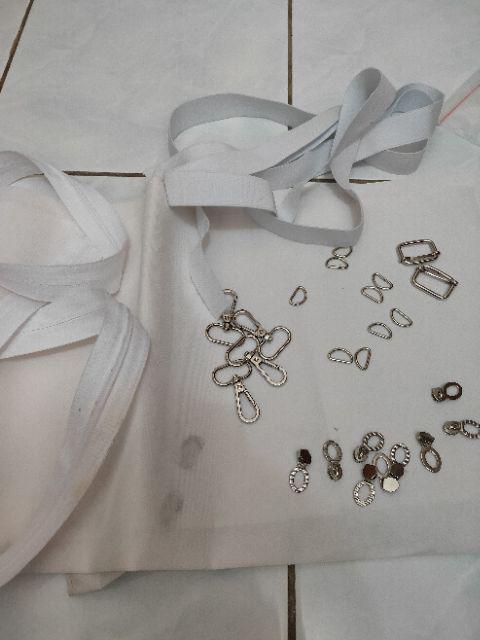 Ring D 1.5 Cm Nikel Isi 100