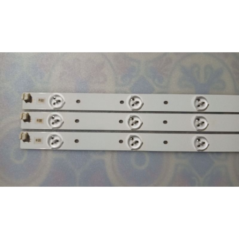 BL Backlight 32P2300VJ Lampu tv Toshiba 32P2300VJ Original