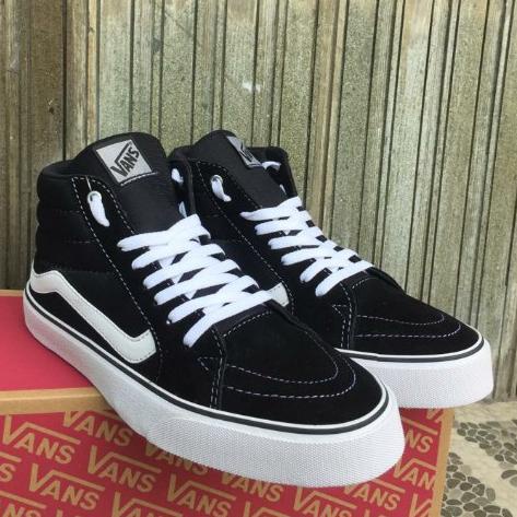 SEPATU SNEAKERS VANS MOTIF SK8 VANS TINGGI OLD SKOOL SEPATU SEKOLAH,KERJA,SANTAI ‣ IQD.7659